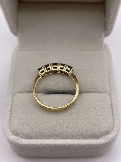 9ct gold sapphire ring