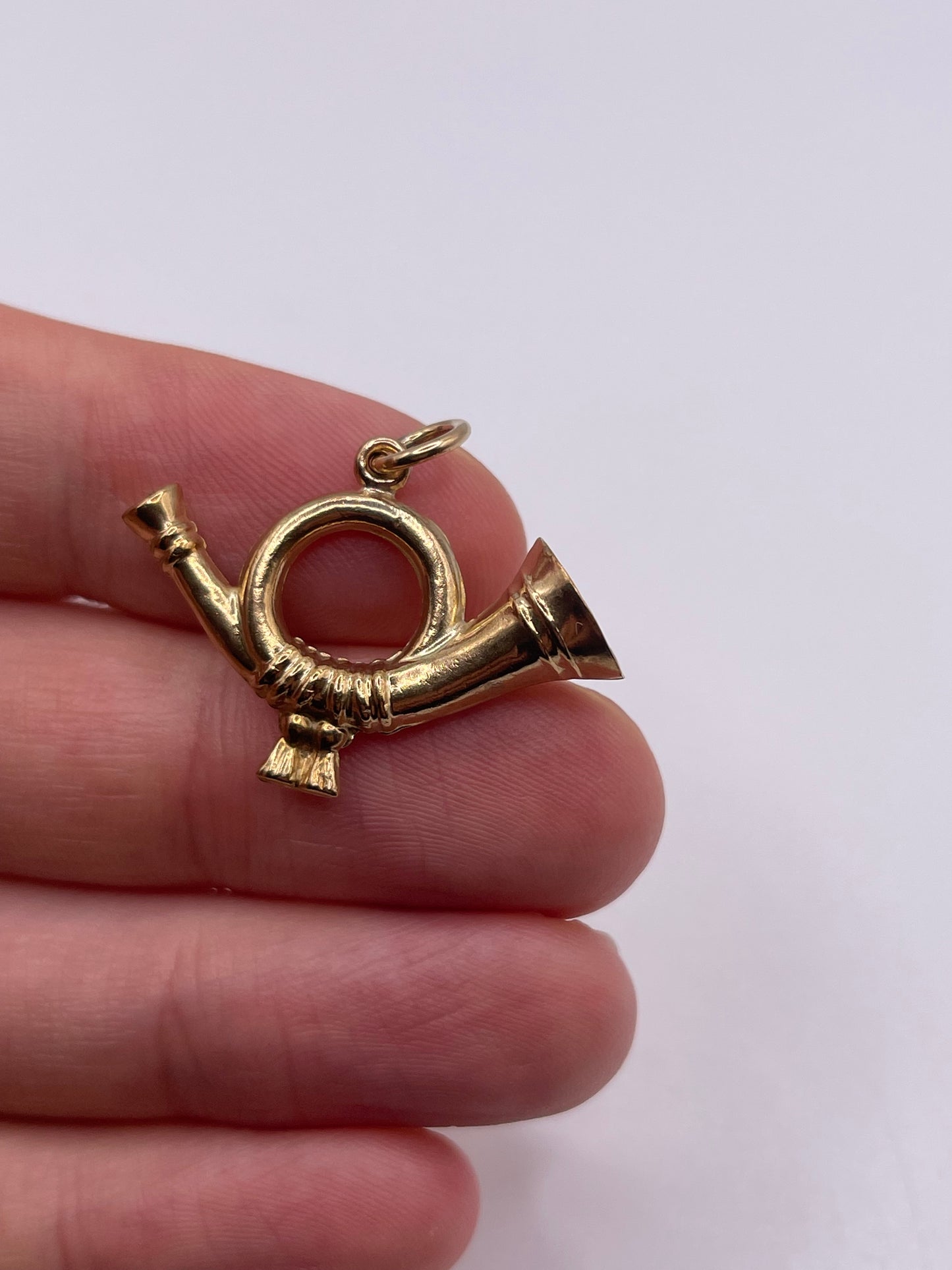 9ct gold instrument charm