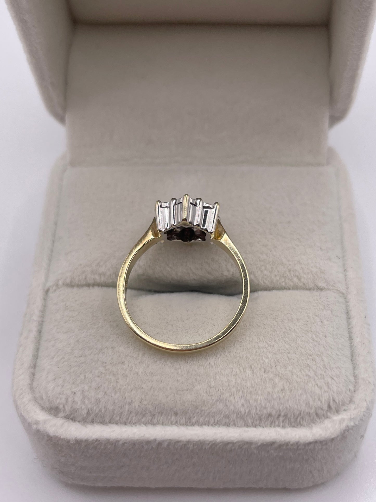 9ct gold diamond cluster ring
