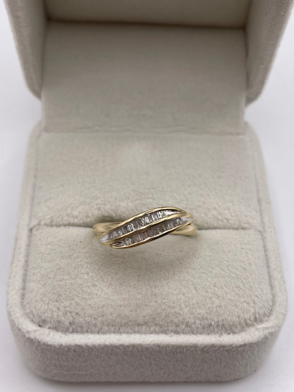 9ct gold diamond ring
