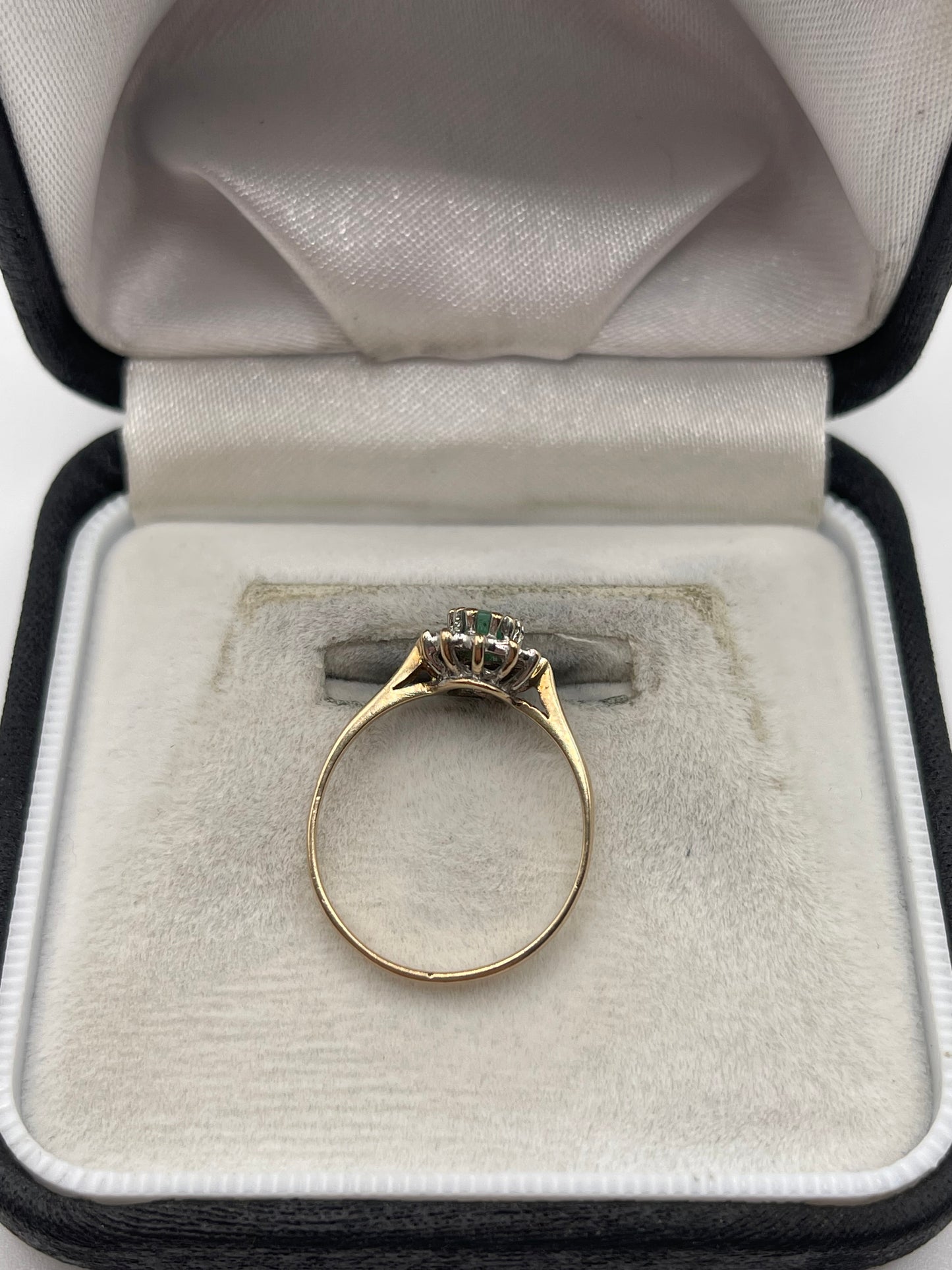 9ct gold emerald and diamond ring