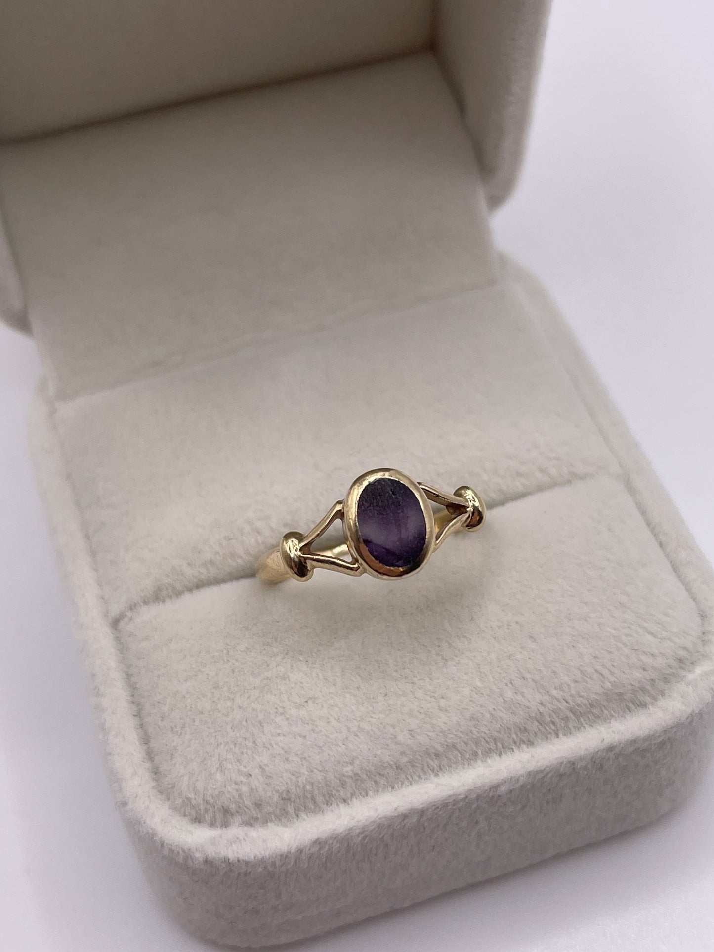 9ct gold blue John ring