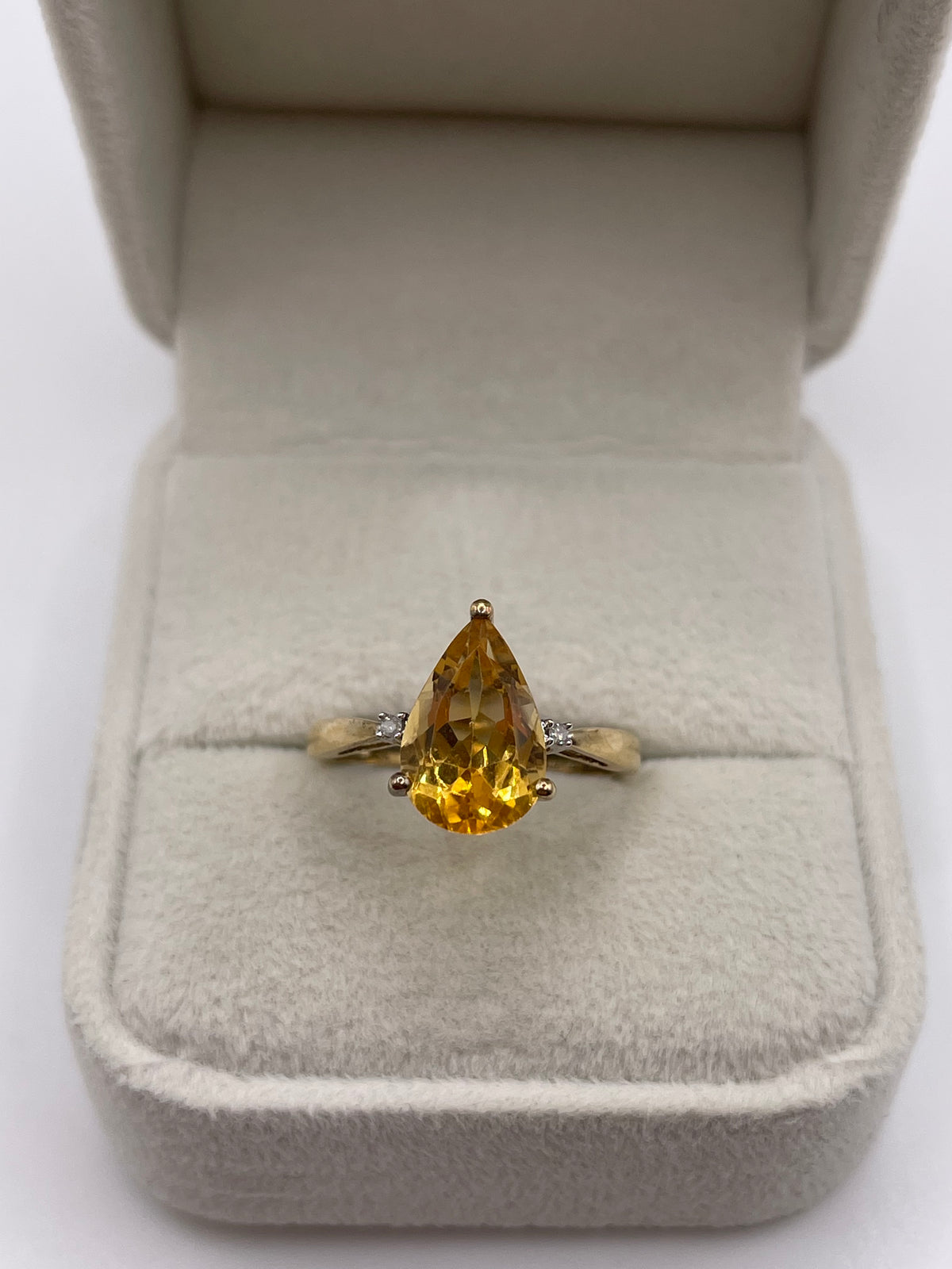 9ct gold citrine and diamond ring