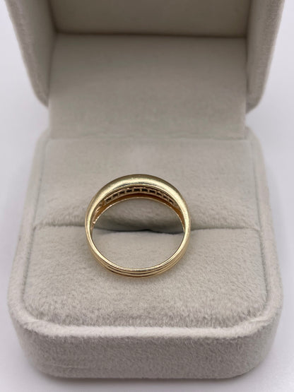 9ct gold sapphire ring