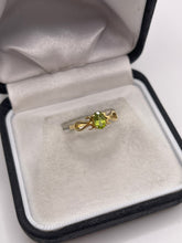 Load image into Gallery viewer, 9ct gold peridot ring
