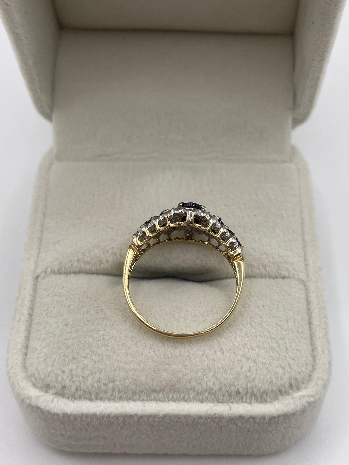 9ct gold sapphire and diamond ring