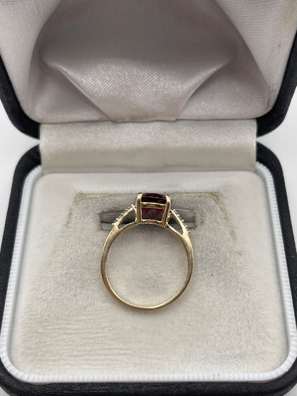 9ct gold garnet and zircon ring