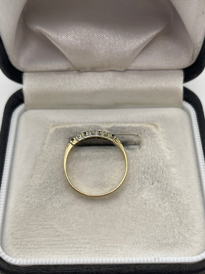 9ct gold sapphire and diamond ring
