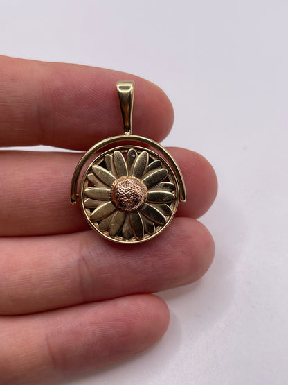 Clogau 9ct gold spinning fob pendant