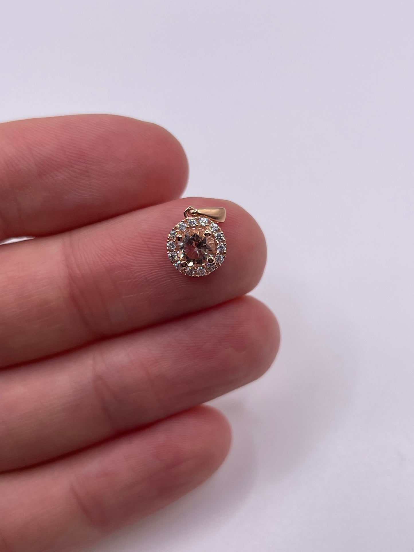 9ct rose gold cz pendant
