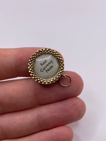 9ct gold £1 note charm