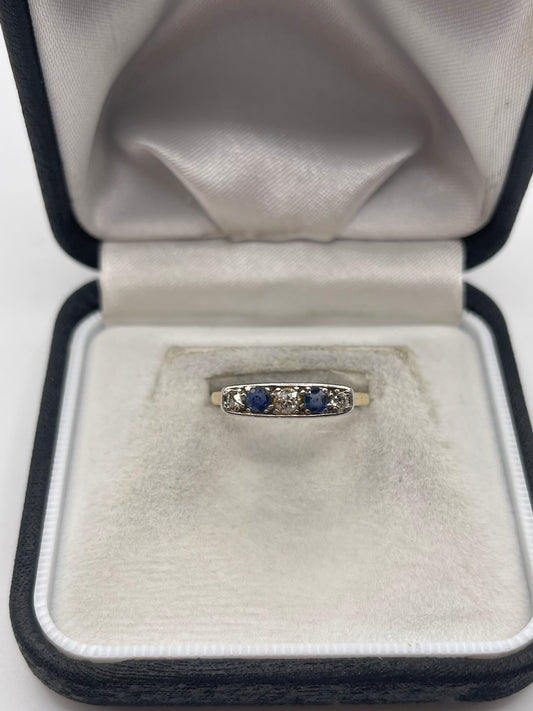 18ct gold sapphire and diamond ring