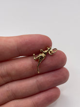 Load image into Gallery viewer, 9ct gold kangaroo charm
