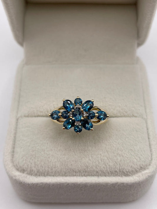 9ct gold blue topaz and diamond ring