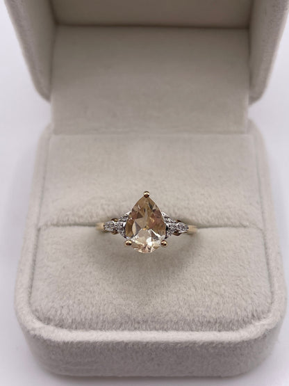 9ct gold quartz and diamond ring