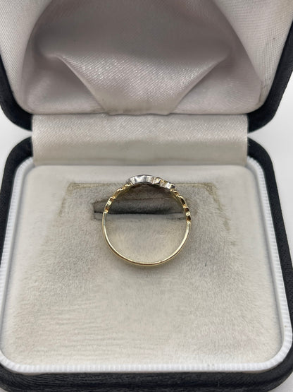 9ct gold emerald and diamond ring