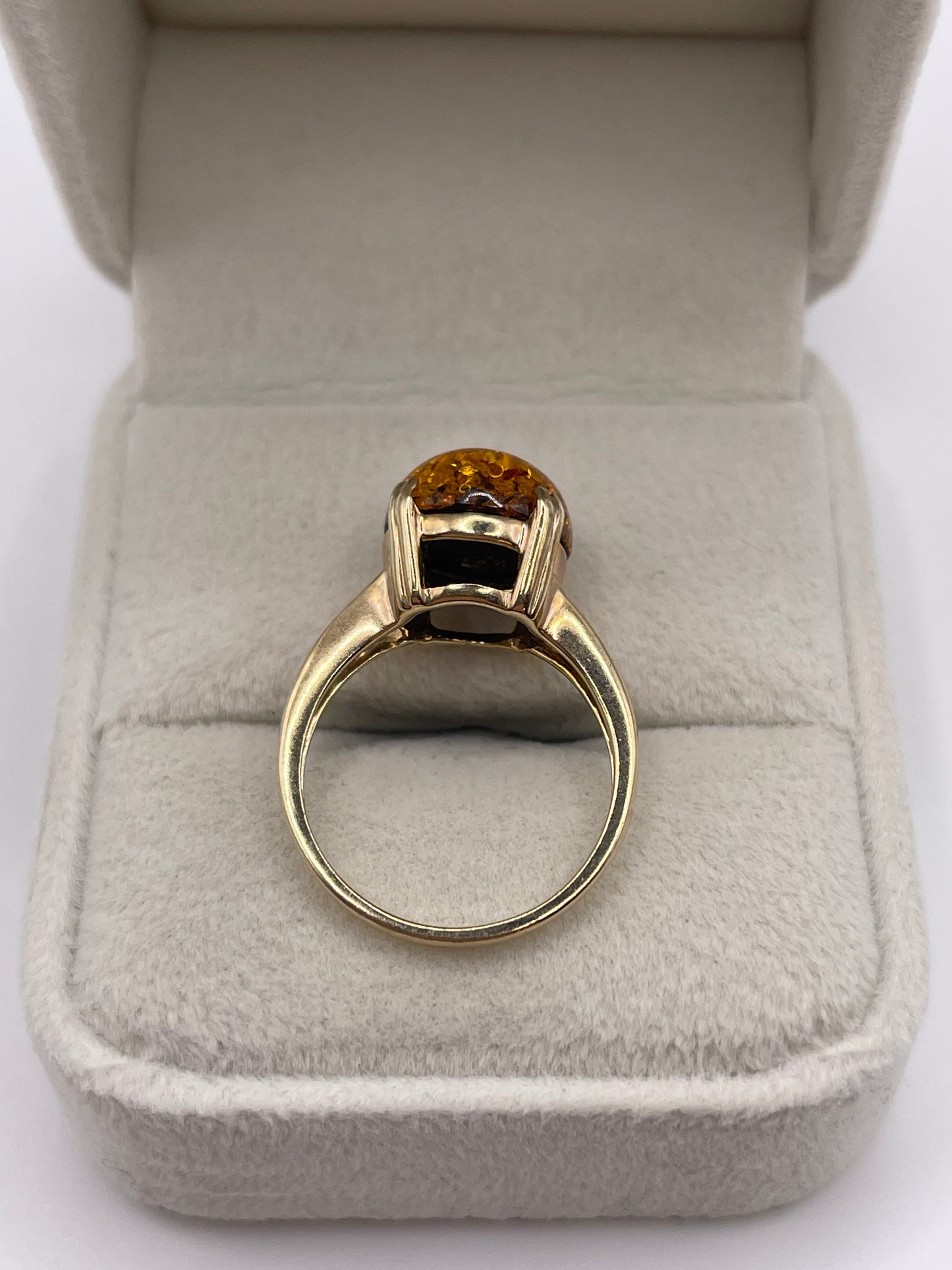 9ct gold amber ring