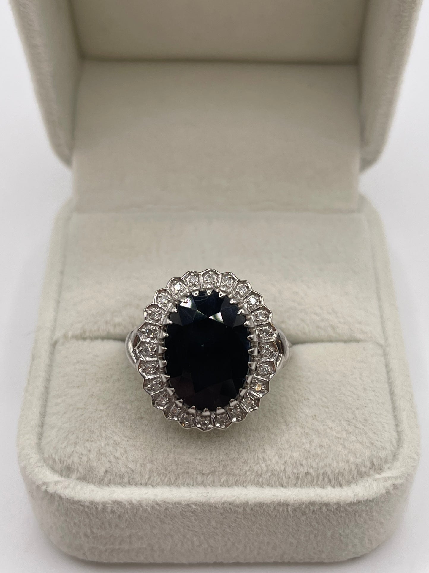 9ct white gold sapphire and diamond ring