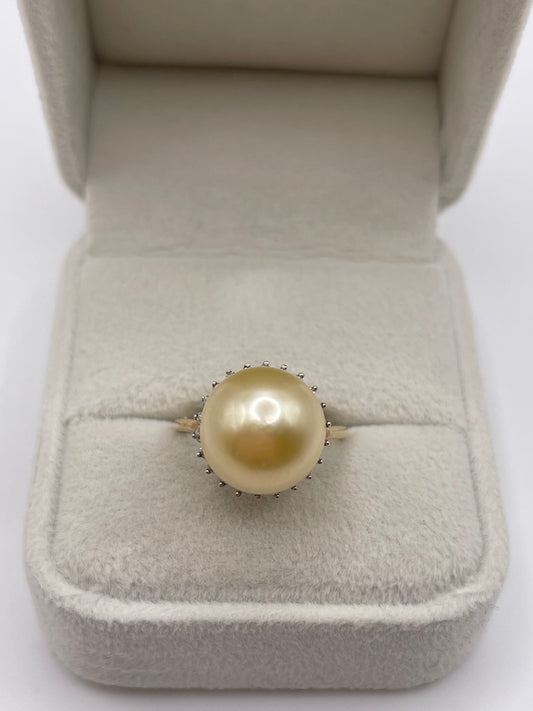 9ct gold pearl and diamond ring