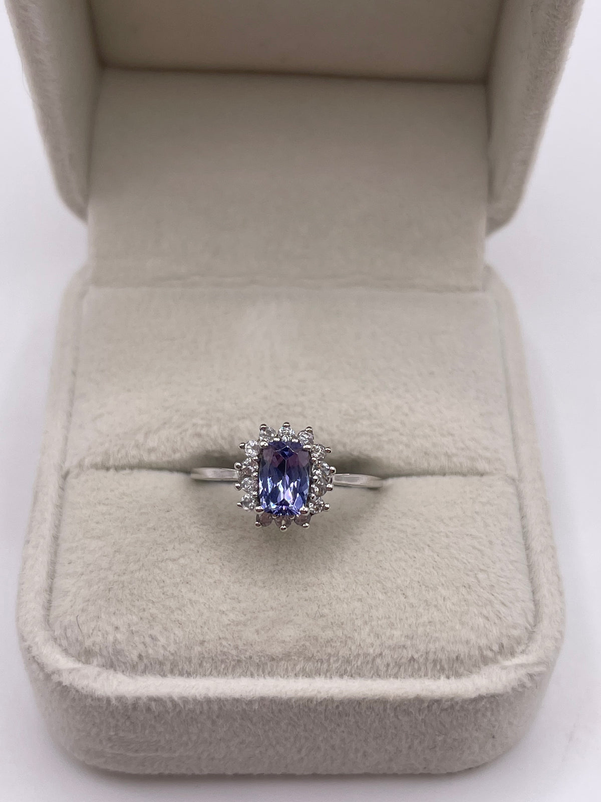 9ct white gold tanzanite and zircon ring