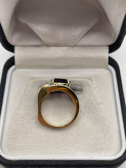9ct gold amethyst and diamond ring