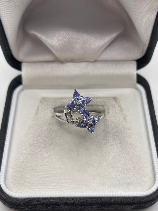 9ct white gold tanzanite and diamond ring