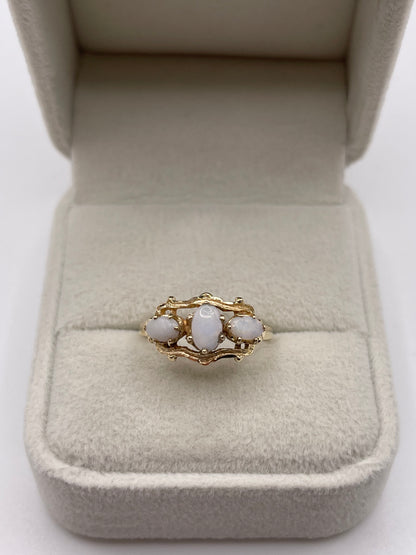 9ct gold opal ring