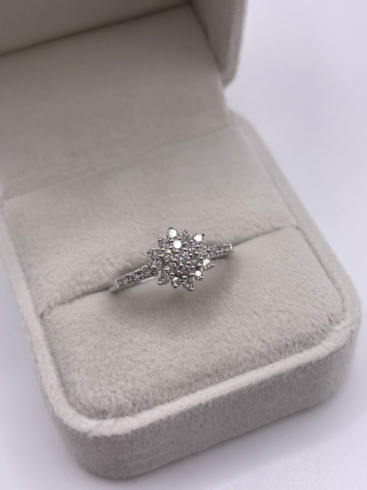 9ct white gold diamond cluster ring