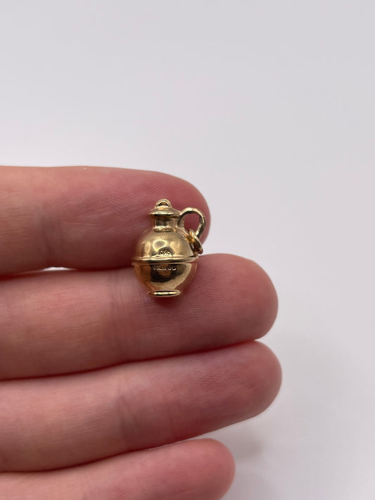 9ct gold jug charm