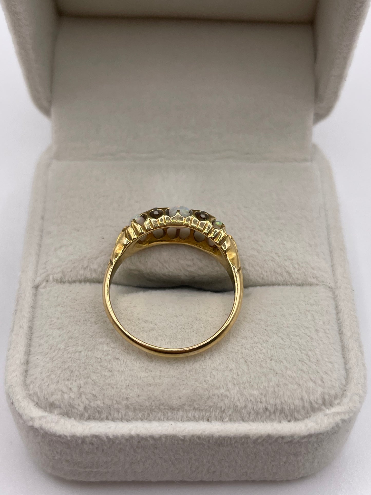 Antique 18ct gold opal and diamond ring