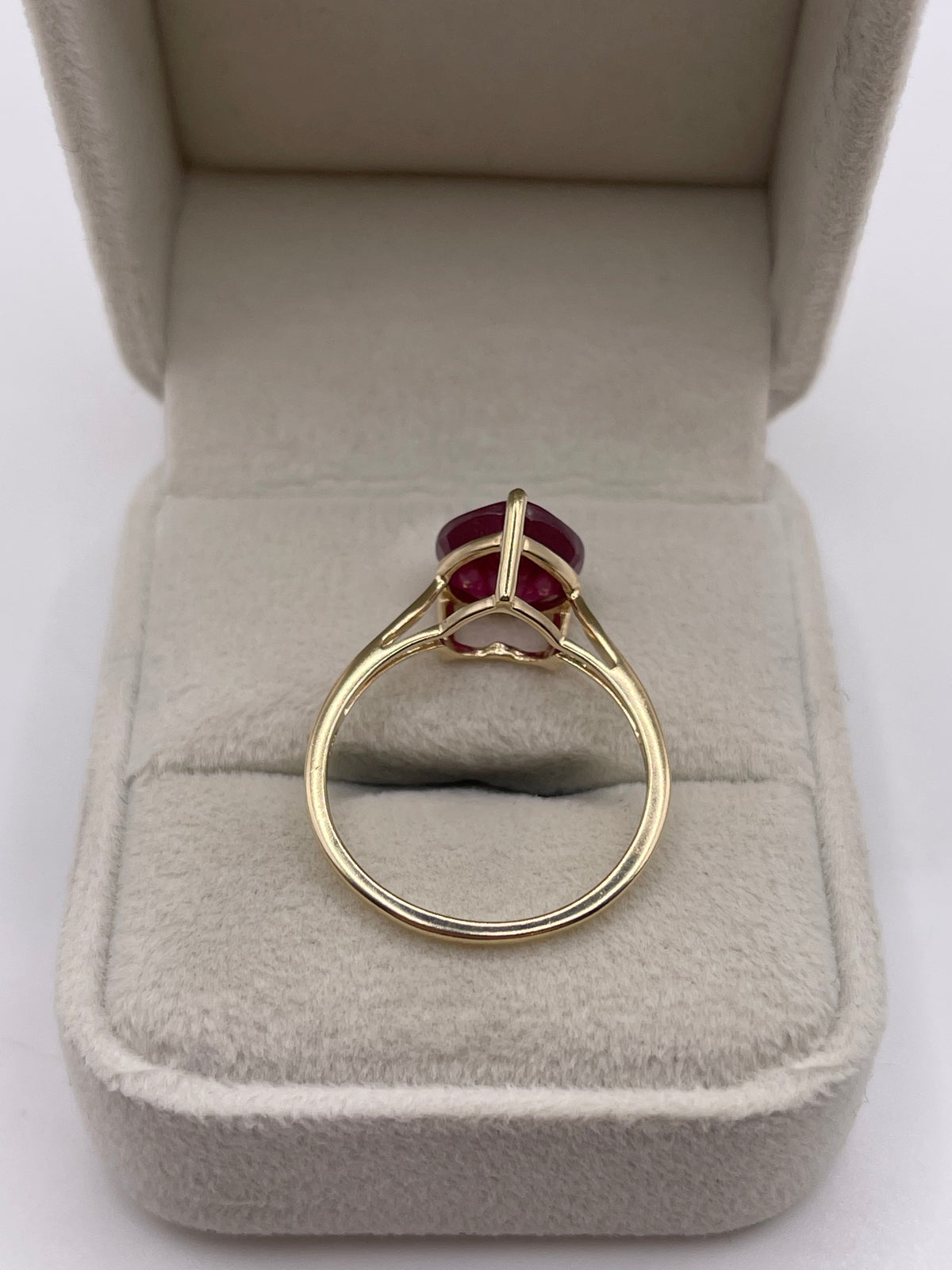 9ct gold ruby heart ring