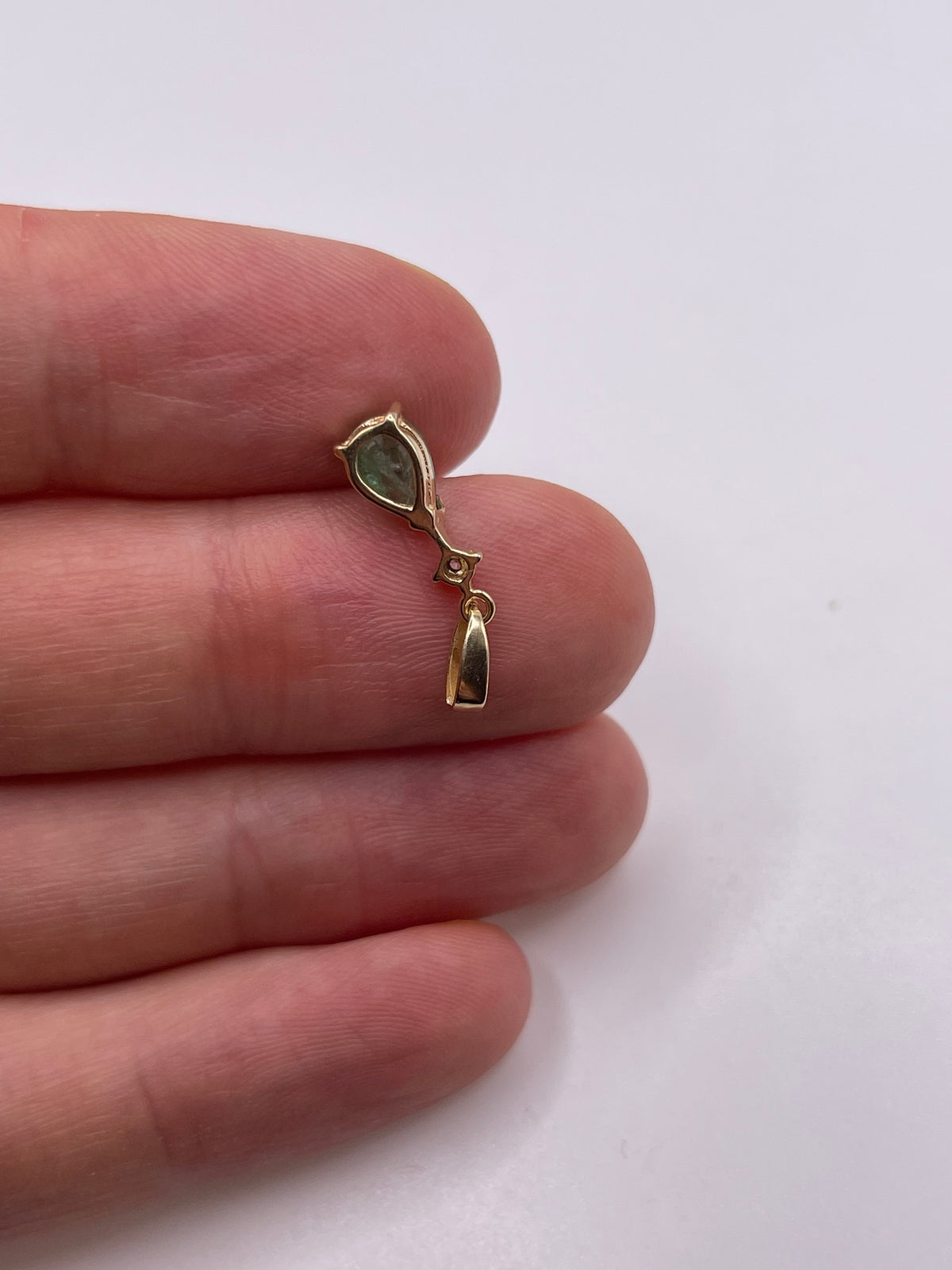 9ct gold emerald and diamond pendant