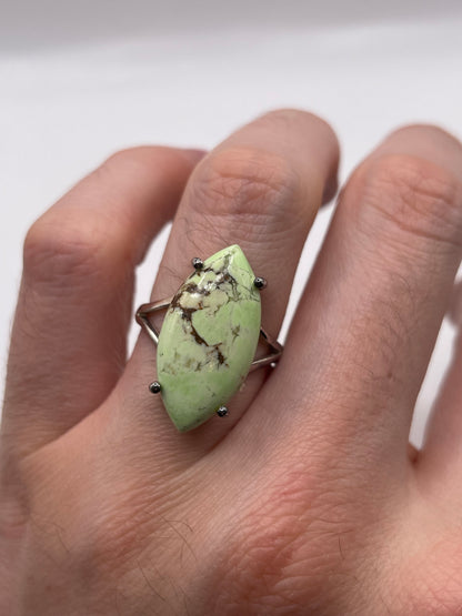 Silver gemstone ring