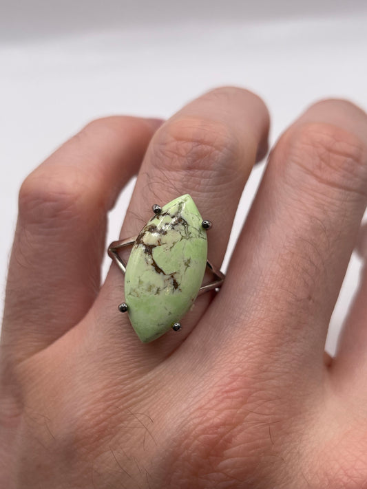 Silver gemstone ring