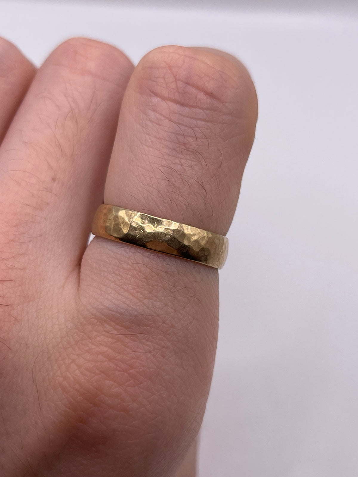 9ct gold band