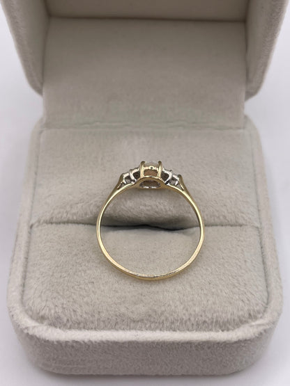 9ct gold opal and diamond ring
