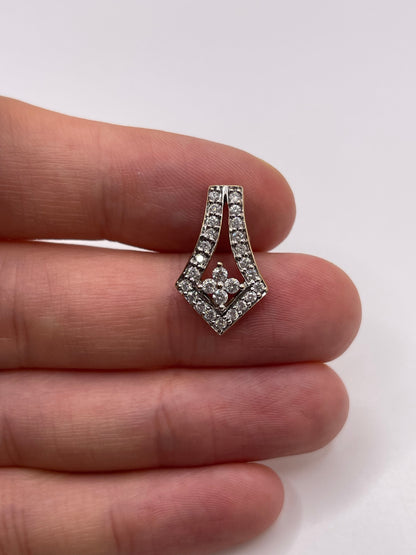 9ct gold diamond cluster pendant