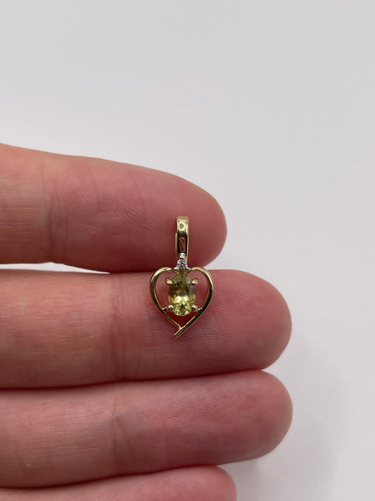 9ct gold quartz and zircon pendant