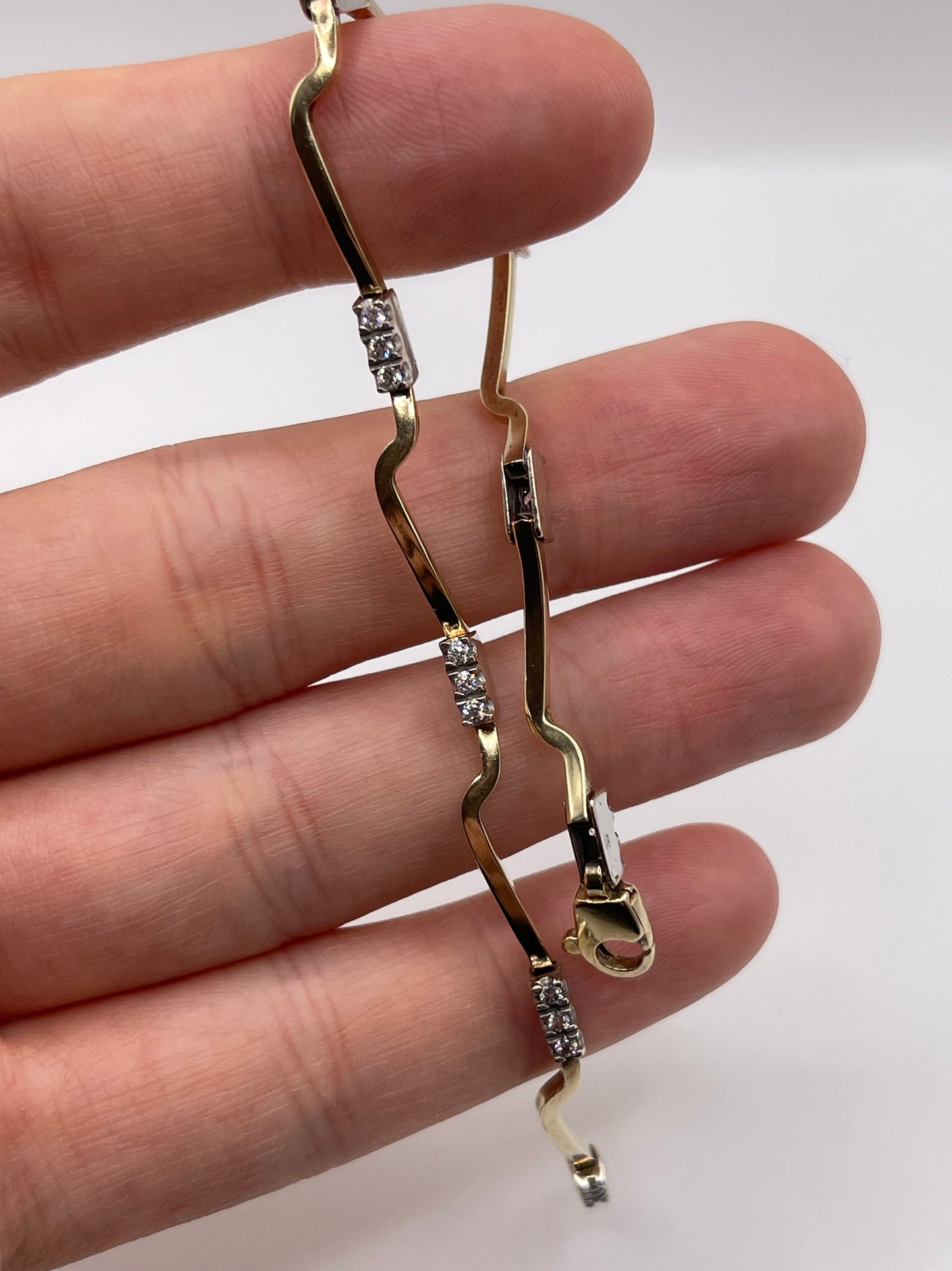 9ct gold diamond bracelet