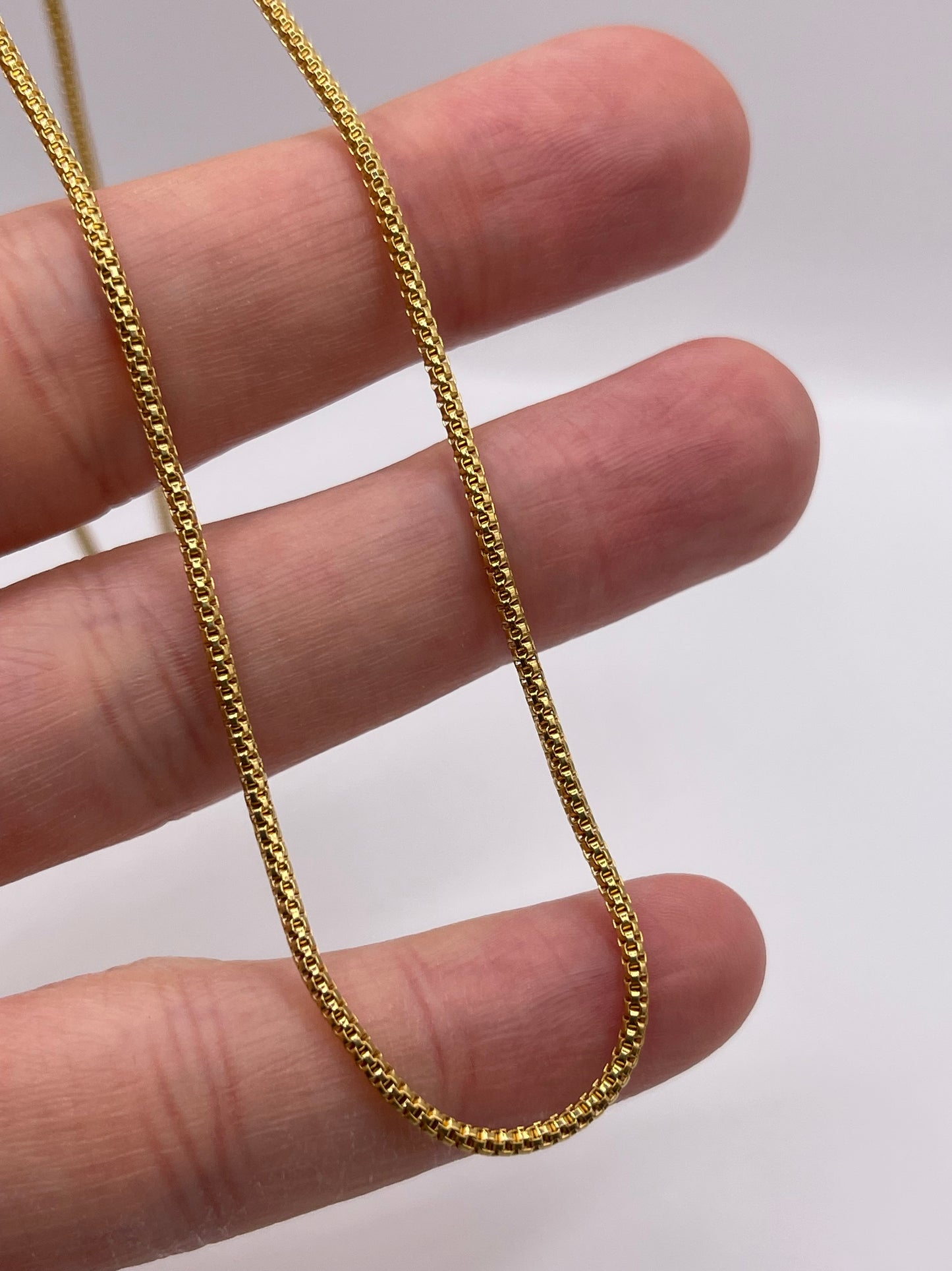9ct gold chain 128