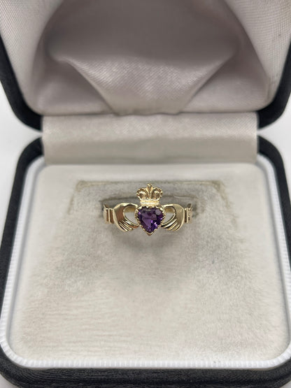 9ct gold amethyst claddagh ring