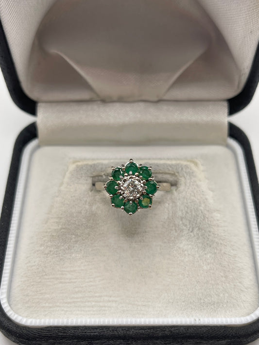 18ct white gold emerald and diamond ring