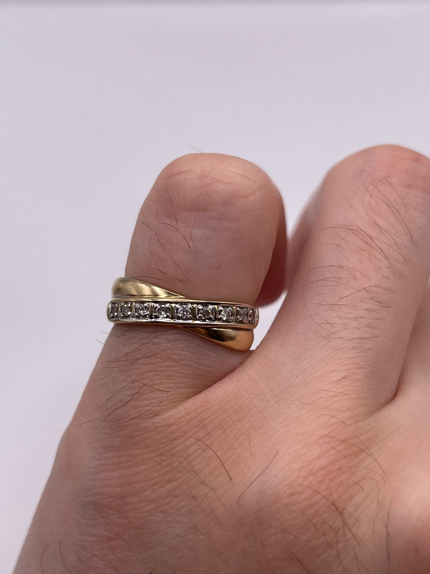 9ct gold diamond ring