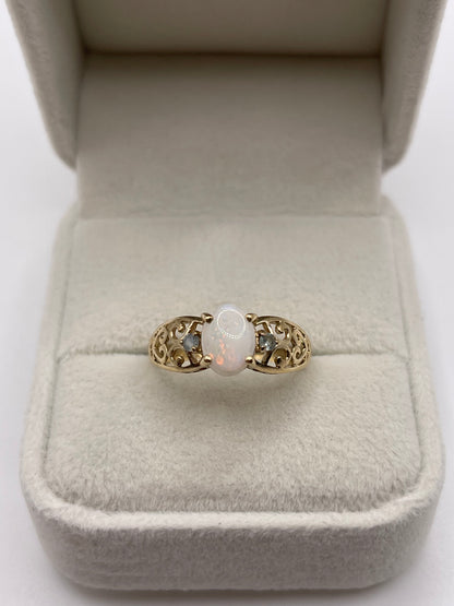 9ct gold opal and alexandrite ring