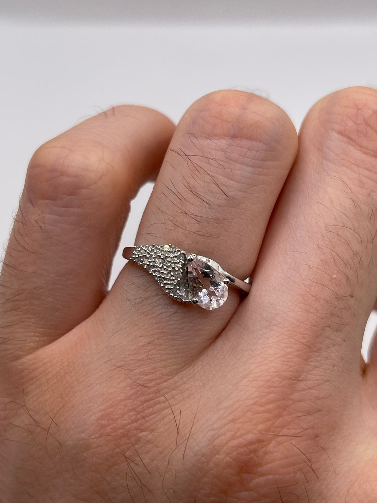 9ct white gold kunzite and diamond ring