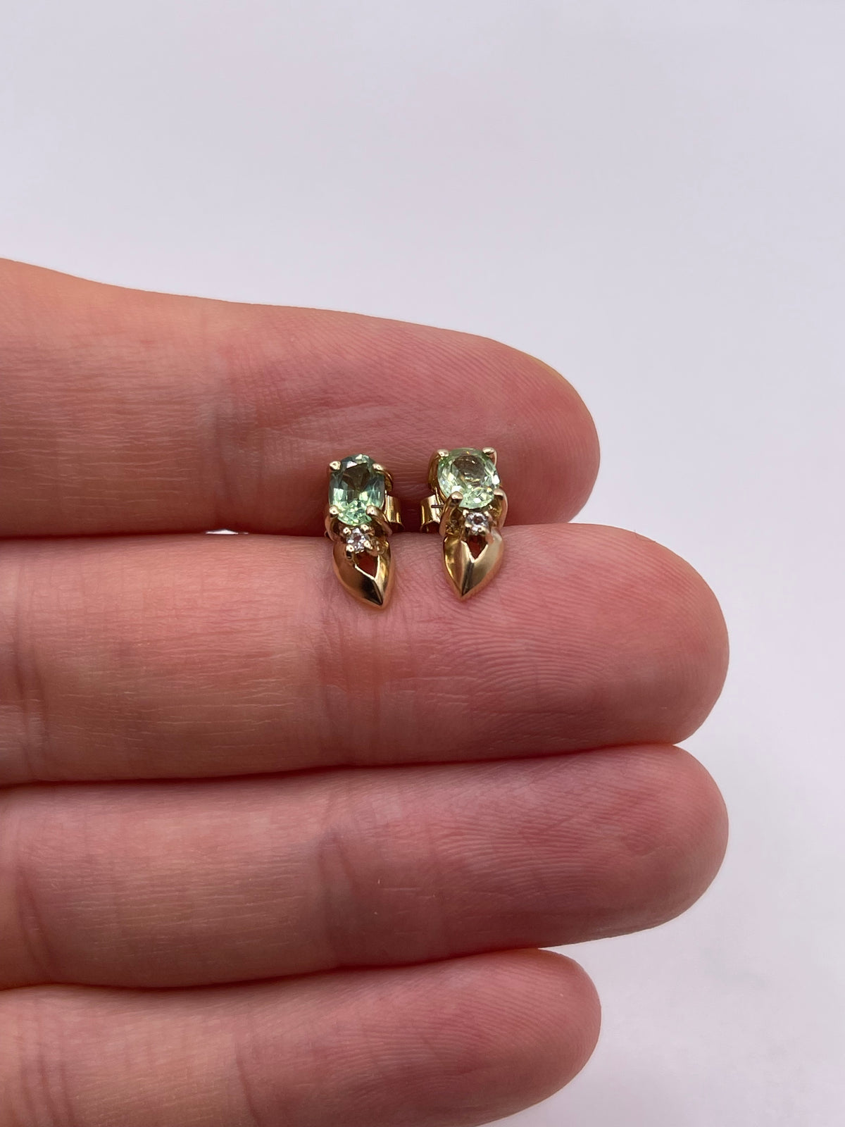 9ct gold sapphire earrings