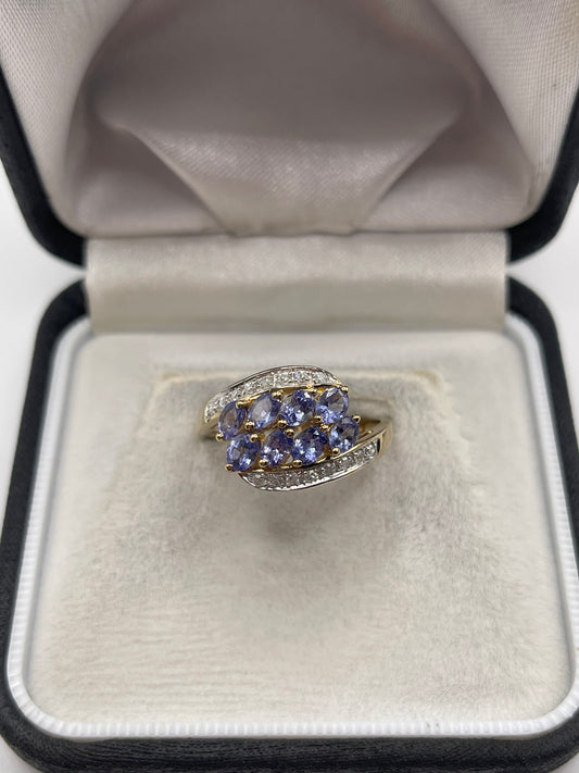 9ct gold tanzanite and diamond ring