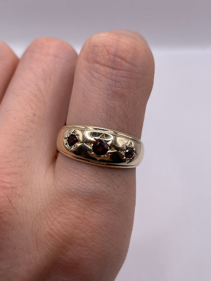 9ct gold garnet gypsy ring