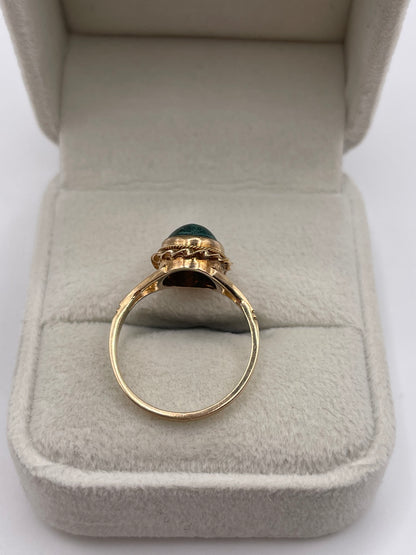 9ct gold malachite ring