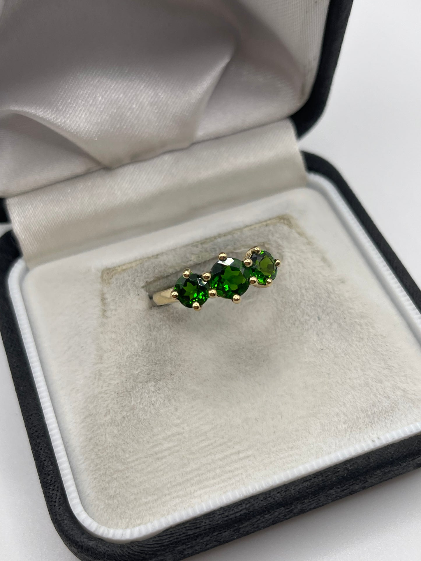 9ct gold diopside ring